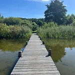 Idyllische Mit Terrasse Und Seezugang דירה *
