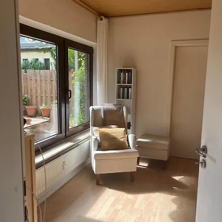 Idyllische Mit Terrasse Und Seezugang *