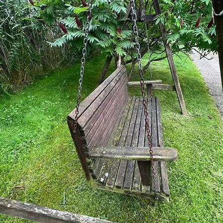 Idyllische Mit Terrasse Und Seezugang Appartement