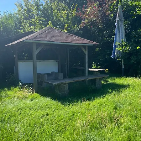 Idyllische Mit Terrasse Und Seezugang Daire *