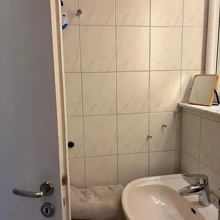 Idyllische Mit Terrasse Und Seezugang Appartement Bosau