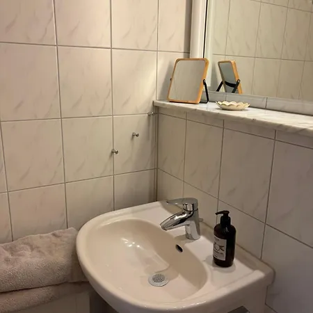 Appartement Idyllische Mit Terrasse Und Seezugang